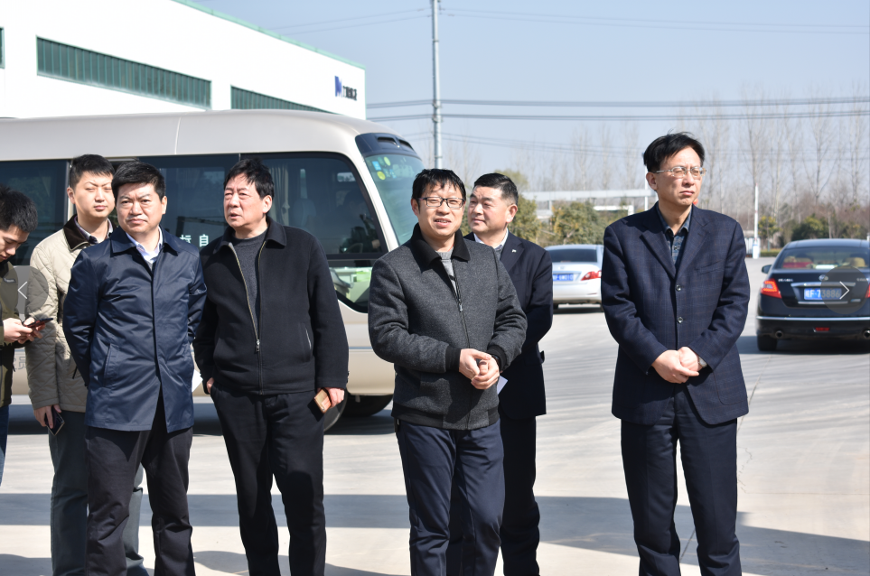 淮北市副市長(zhǎng)胡亮、縣長(zhǎng)郭海磊一行蒞臨我司參觀